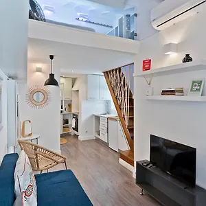 fado-mezzanine-apartment.hotels-lisbon-portugal.com/